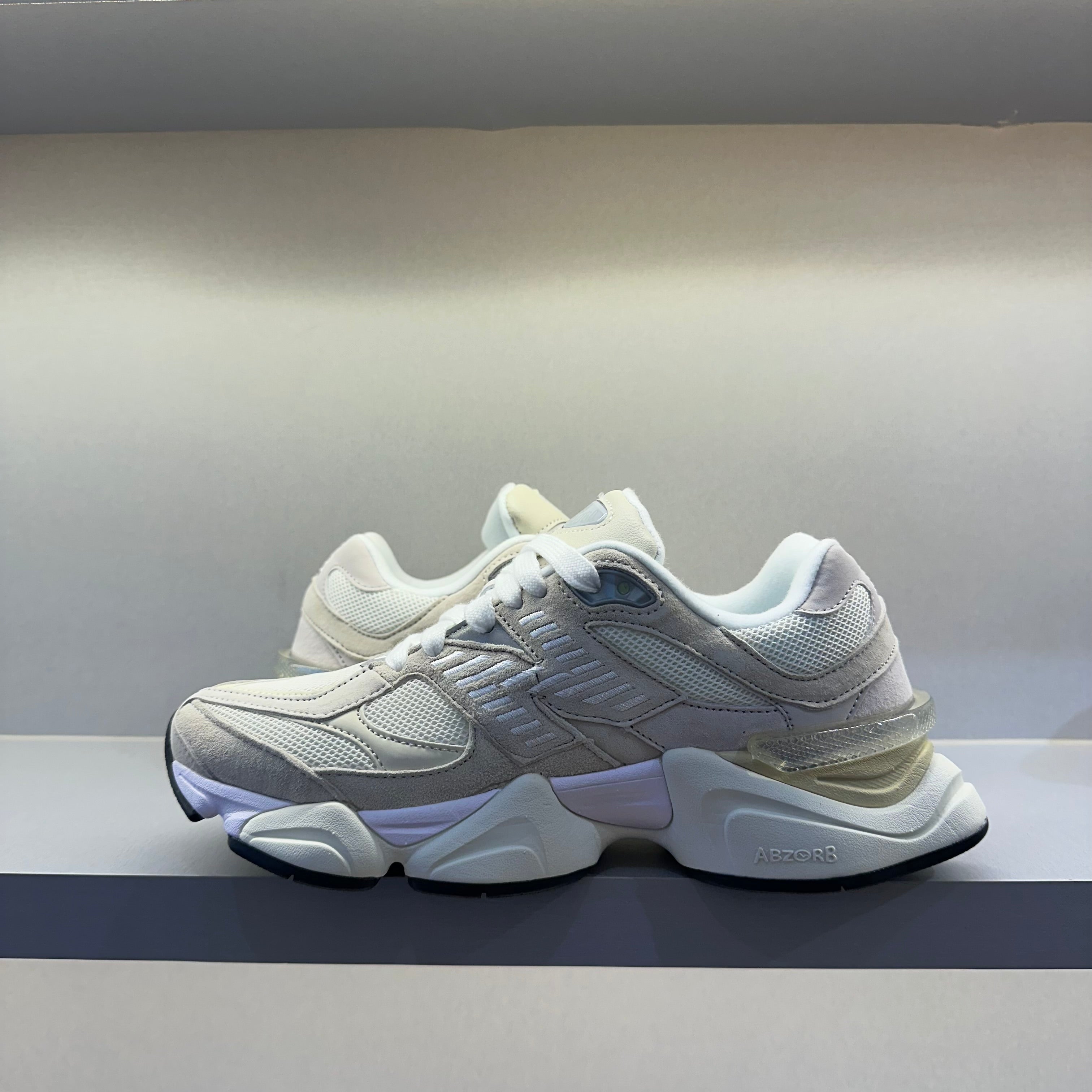 New Balance 9060 Moonbeam Sea Salt