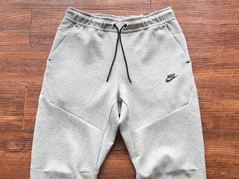 Conjunto Nike Tech Fleece Gris