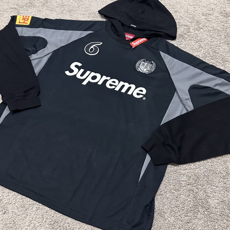 Conjunto Supreme Hooded Soccer Negro