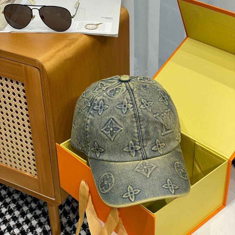 Gorra Louis Vuitton Jeans