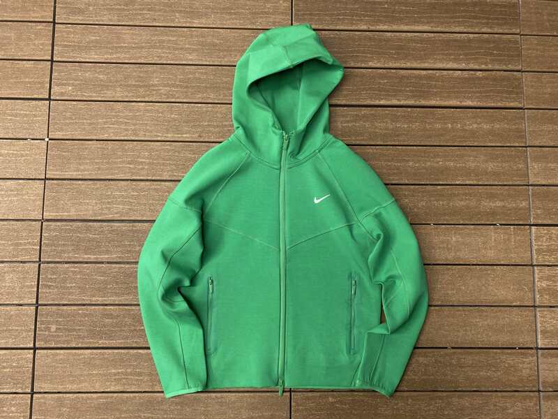 Conjunto Pantalón Nike x NOCTA Tech Fleece Stadium Green/Sail