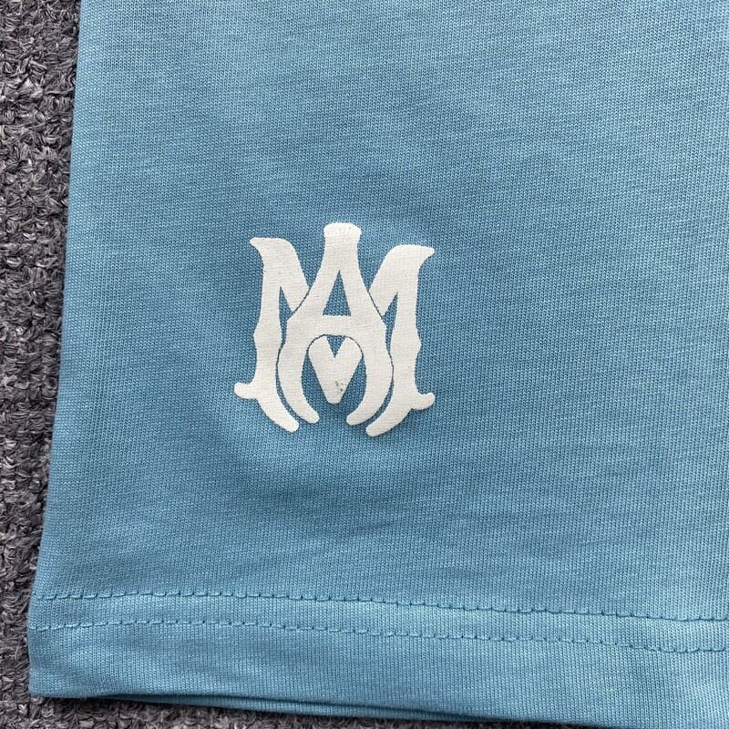 Playera Amiri Staggered Logo Azul