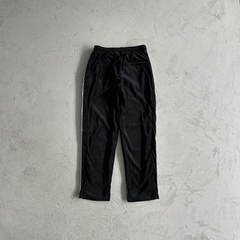 Pantalón Veludo Corteiz Preta
