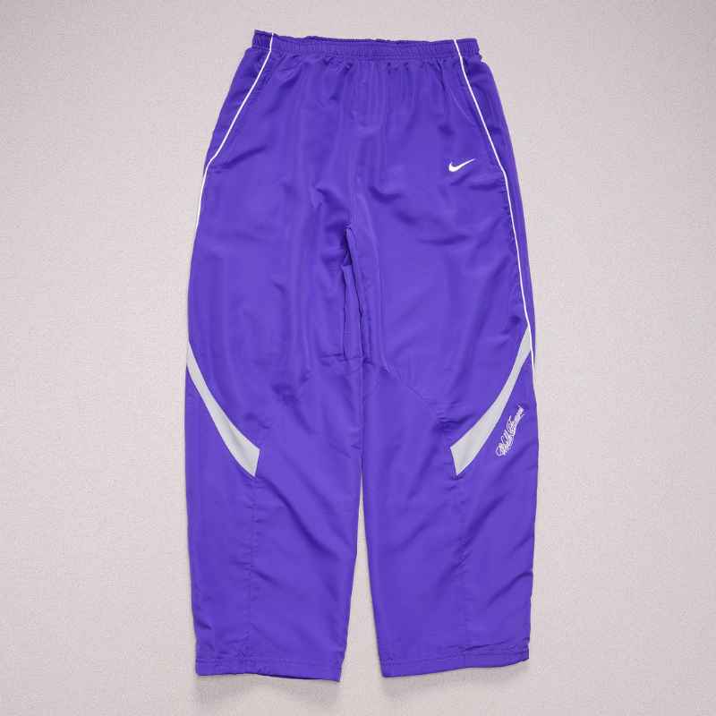 Conjunto Supreme x Nike Track Morado