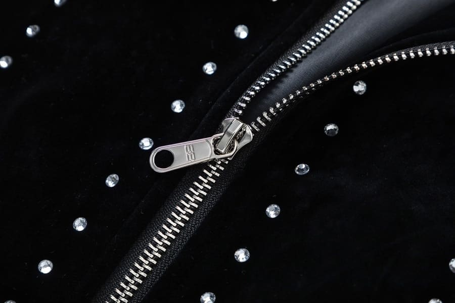Chamarra Balenciaga Silver Studs Preta