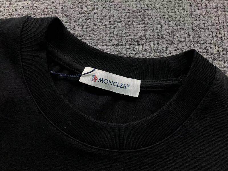 Playera Moncler Logo Preta