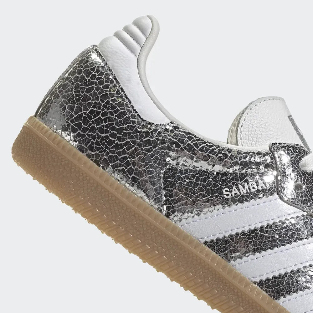 SAMBA OG Silver Metallic Cracked Leather–Cómodo