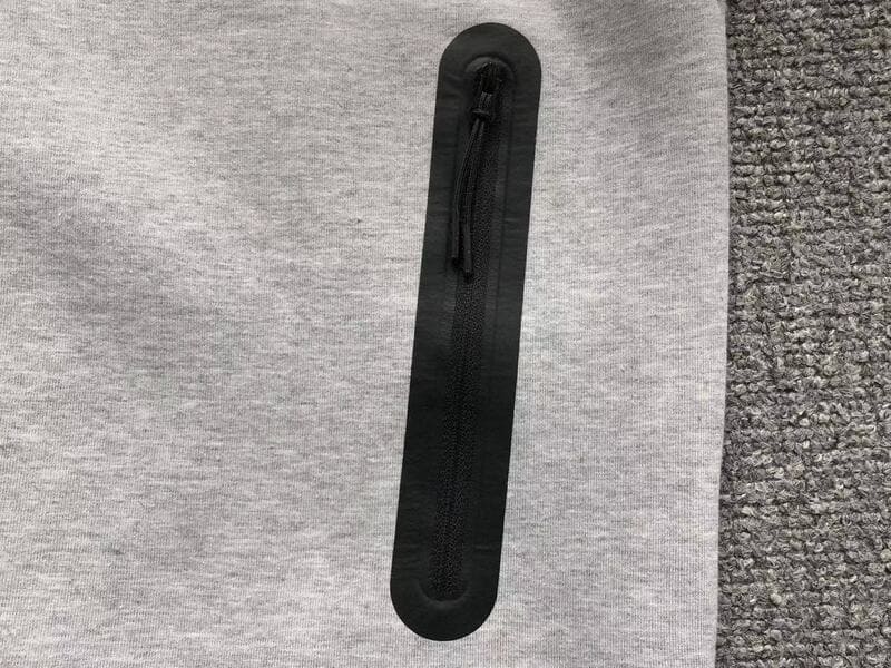 Chamarra Nike Tech Fleece Gris/Negro 2023