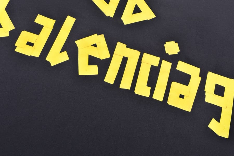 Playera Balenciaga Tape Type Preta