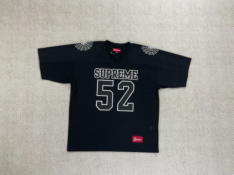 Playera Supreme Spiderweb Football