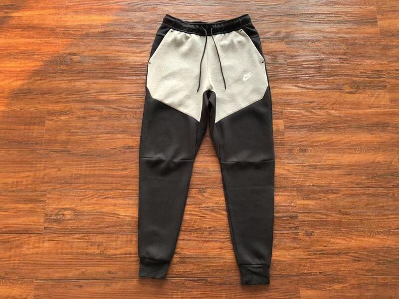 Conjunto Nike Tech Fleece Negro y Gris