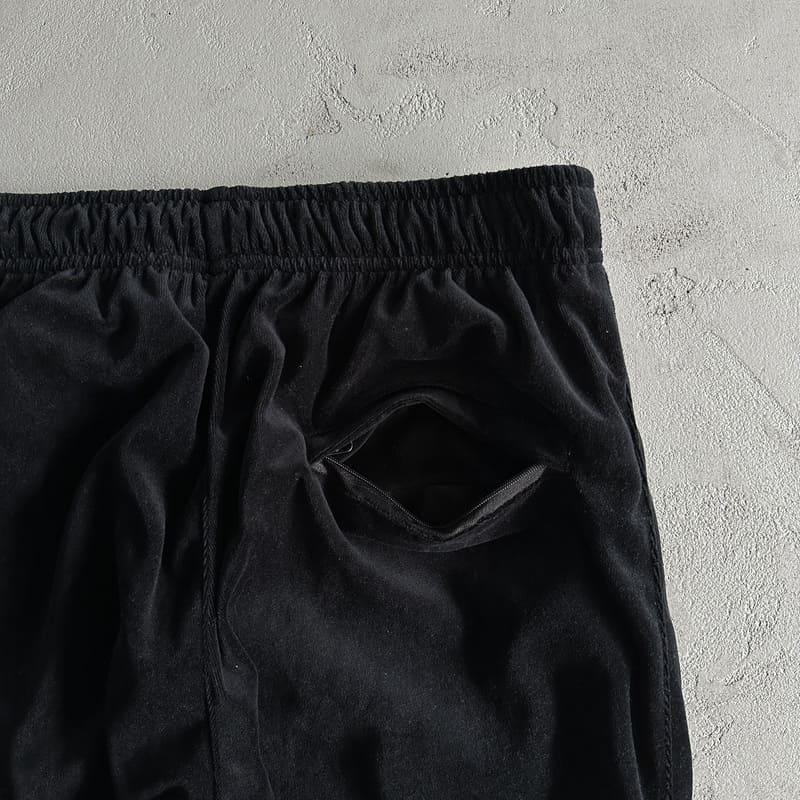 Pantalón Veludo Corteiz Preta