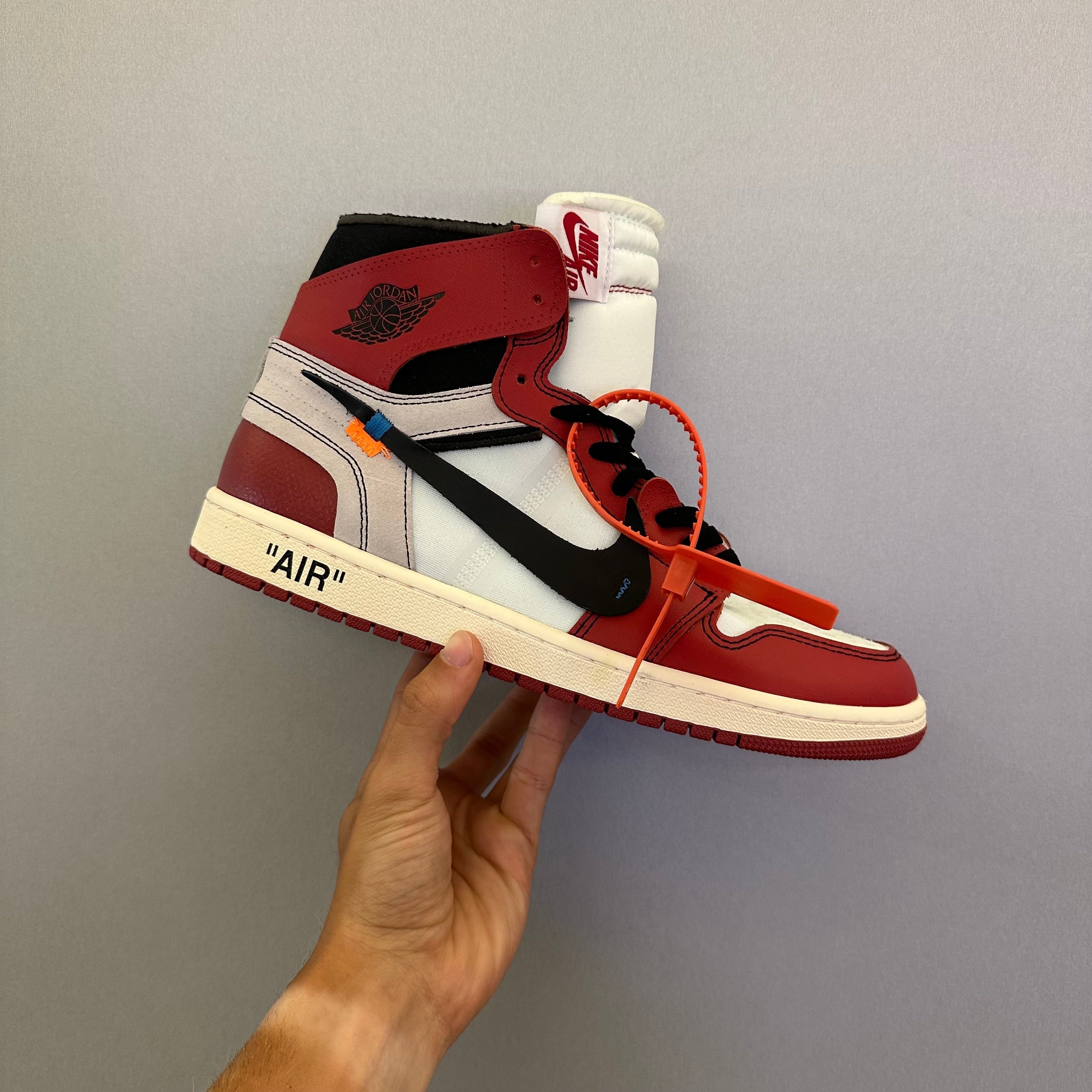 Nike Jordan 1 Retro High x Off White Chicago