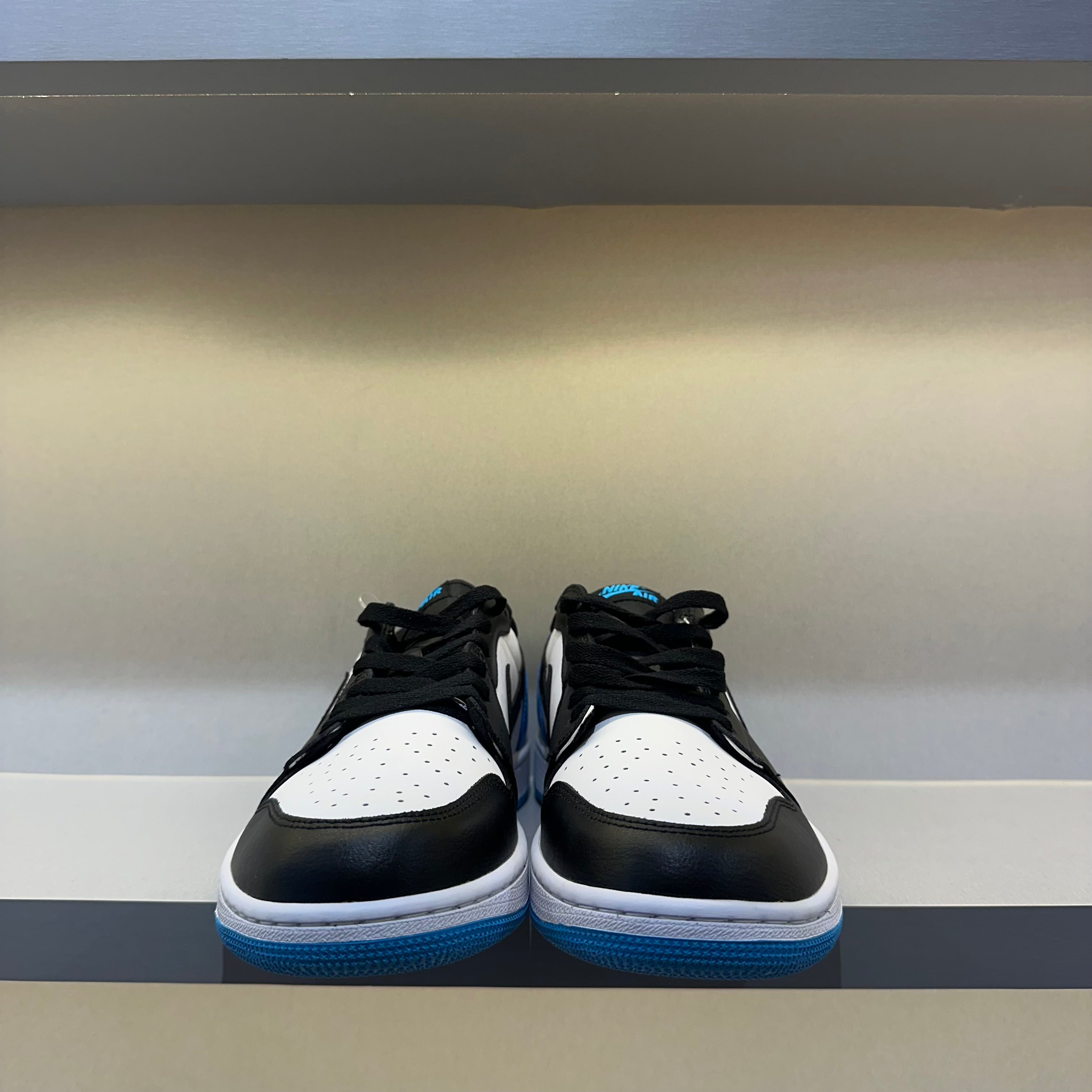 Air Jordan 1 Low OG UNC