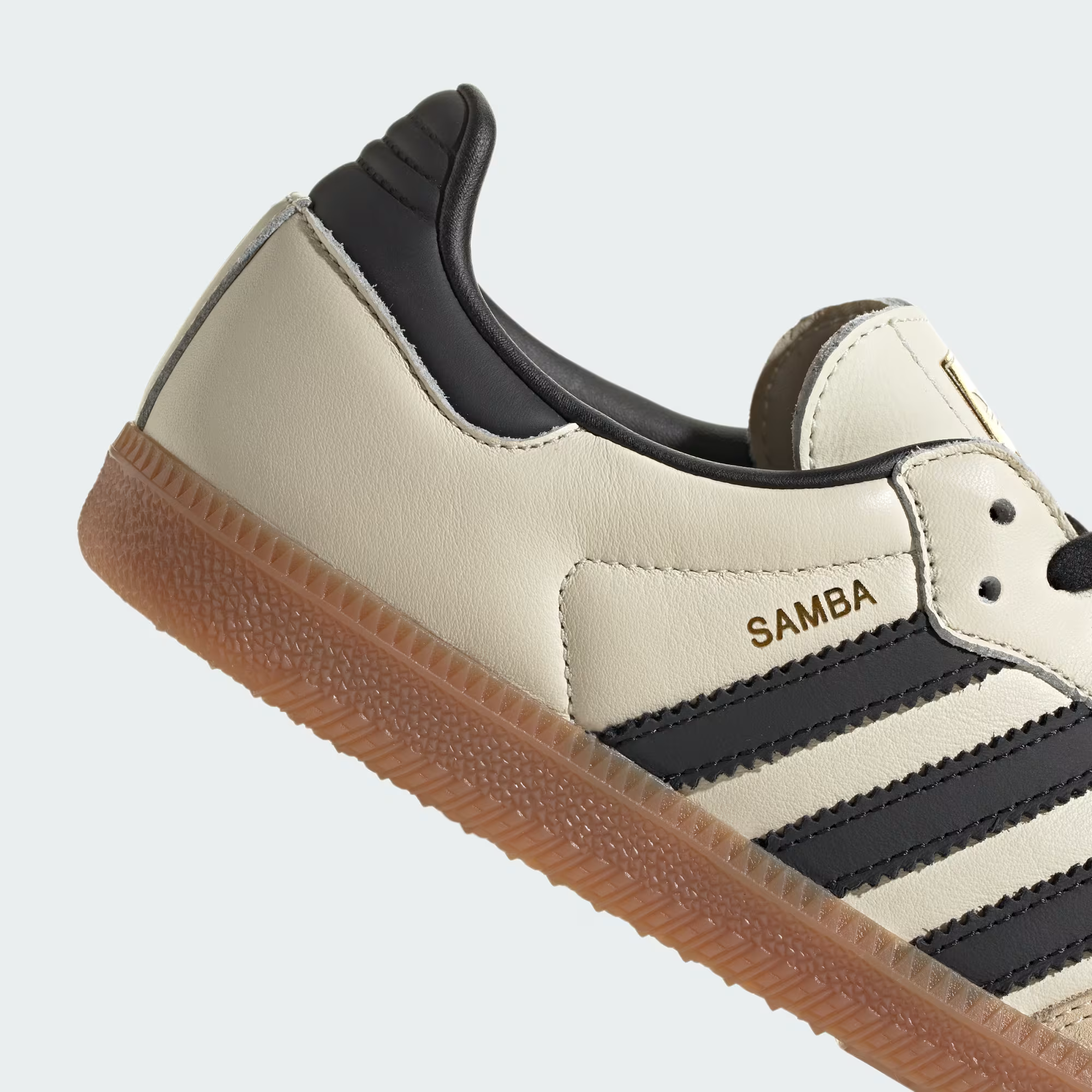 SAMBA OG CREME–Elegante