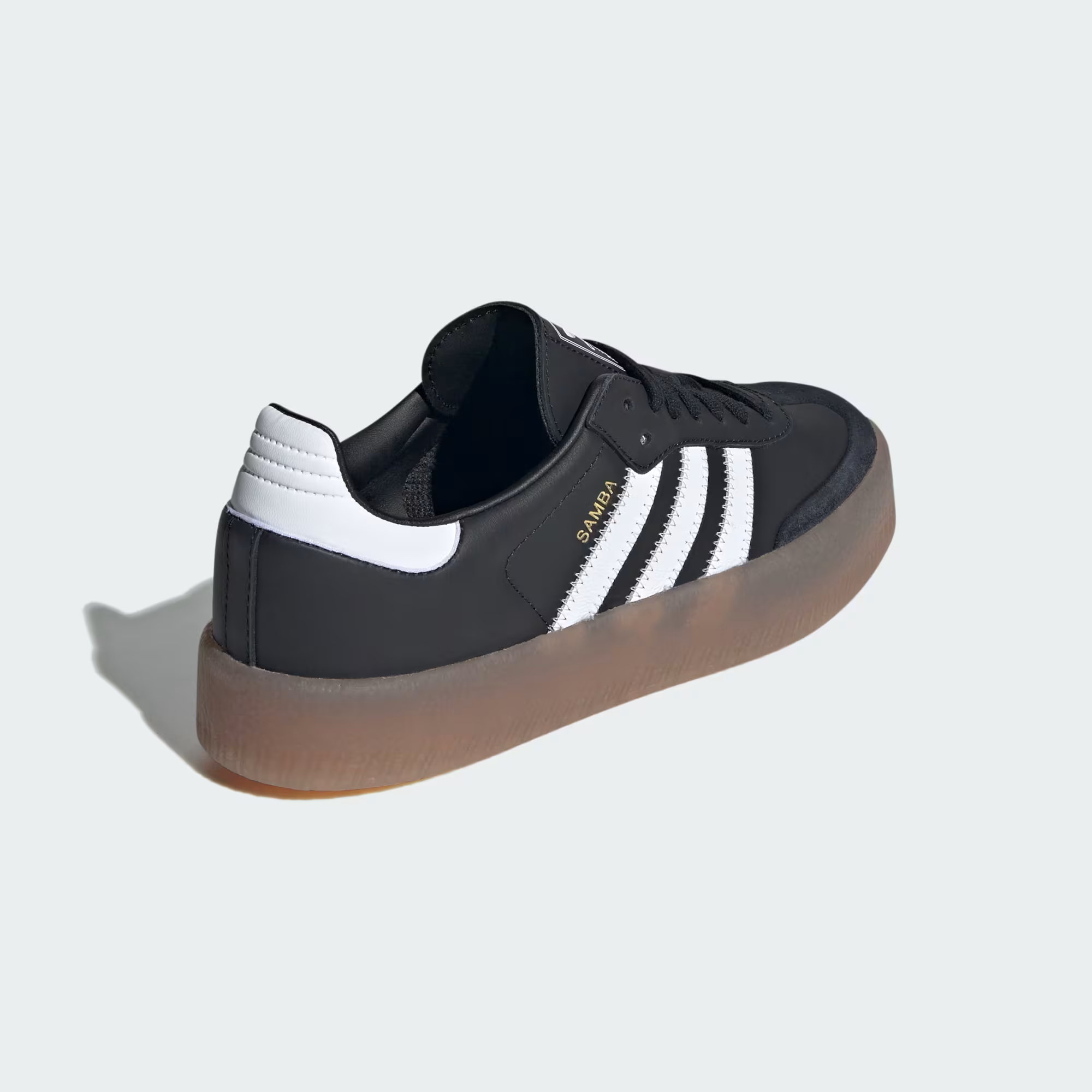 SAMBAE PRETO COM BRANCO–Blanco Clean