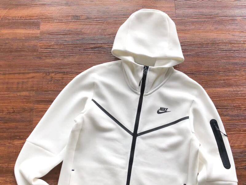 Chamarra Nike Tech Fleece Blanca