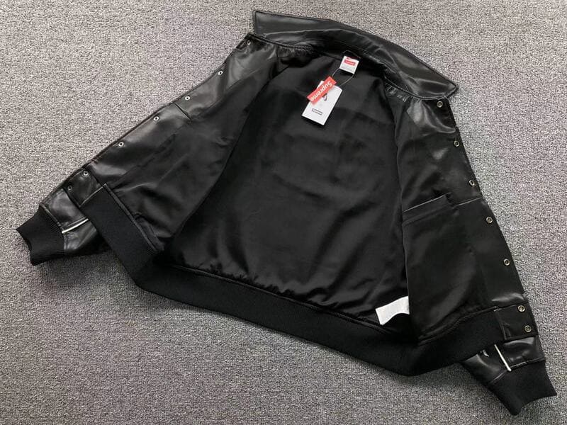 Chamarra Supreme x Nike Varsity Preta