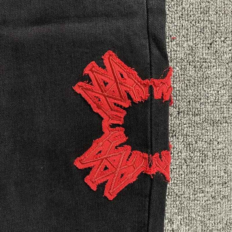 Pantalón Amiri Jeans Logo Preta/Vermelha