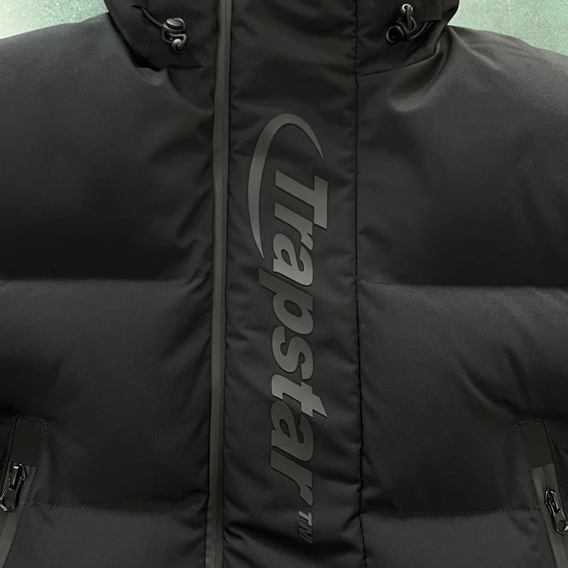 Chamarra Trapstar Hyperdrive Technical Puffer Black