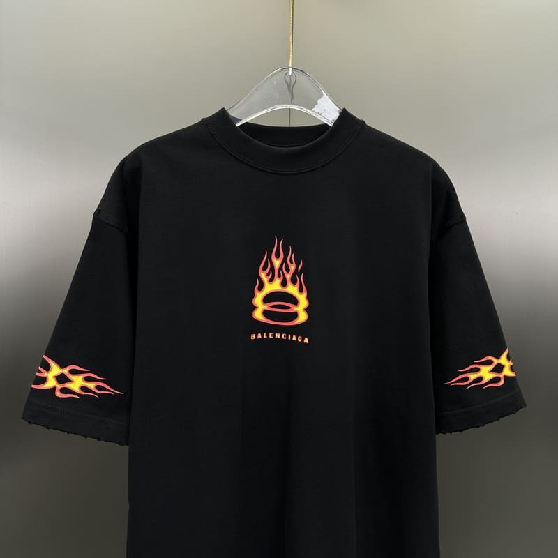Playera Balenciaga Burning Unity