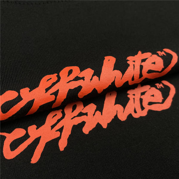 Playera Off-White Arrow On Canvas Print