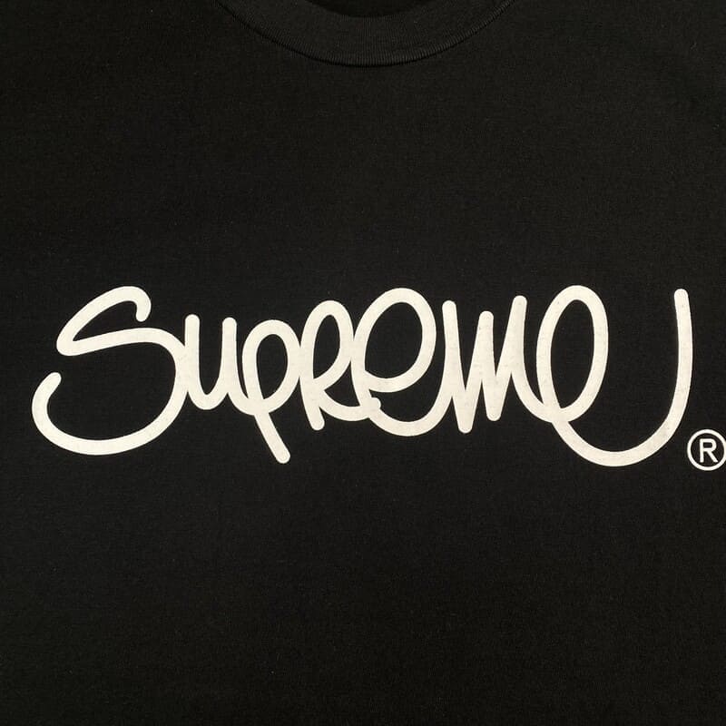 Playera Supreme Handstyle