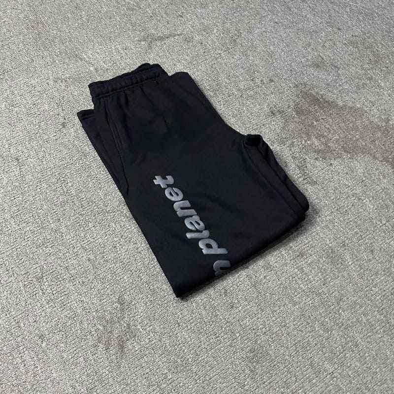 Pantalón Broken Planet Logo Writing Black
