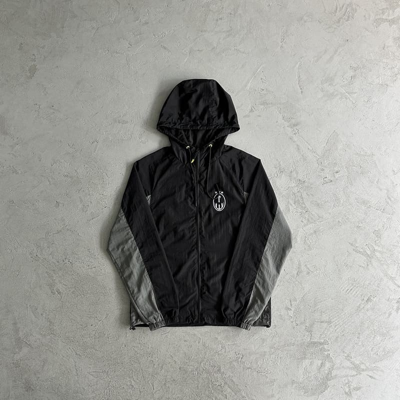 Conjunto Trapstar Irongate Football Tracksuit Negro/Gris