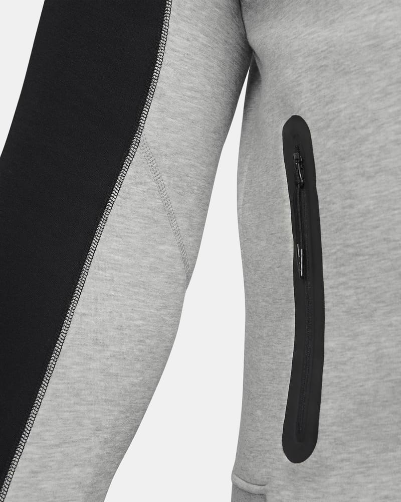Conjunto Nike Tech Fleece Gris/Negro 2023 (New Season)