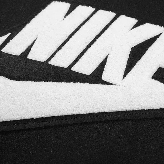 Chamarra Nike x Tiffany & Co