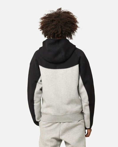 Conjunto Nike Tech Fleece Gris/Negro 2023 (New Season)