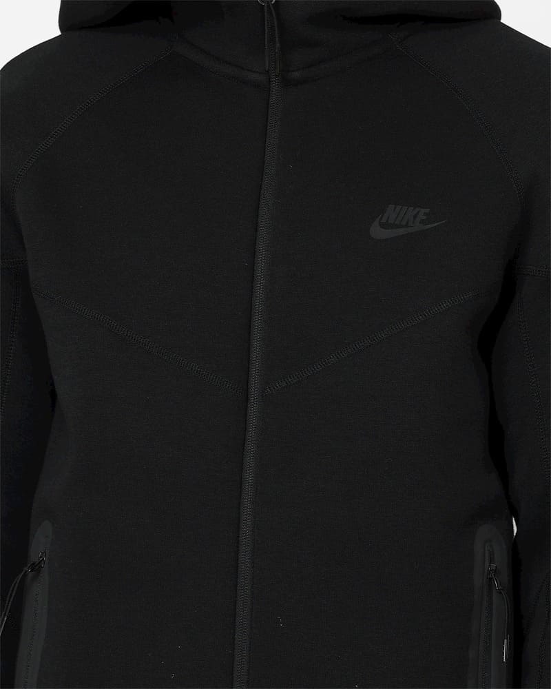 Conjunto Nike Tech Fleece Negro 2023 (New Season)