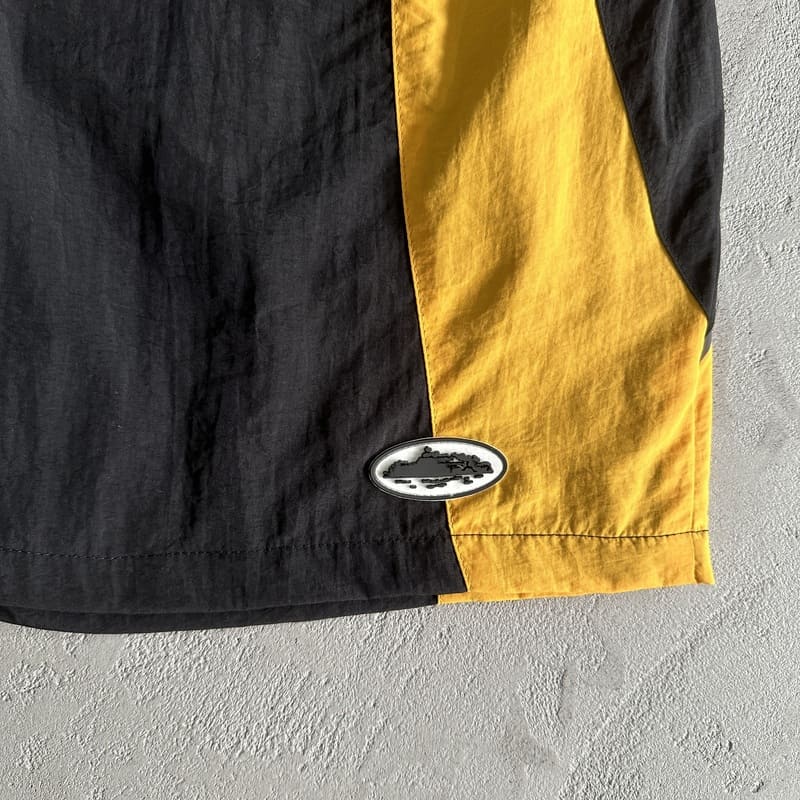 Shorts Corteiz Negro Amarillo
