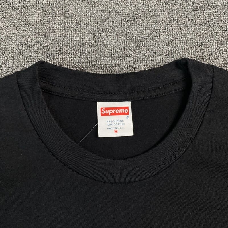 Playera Supreme Handstyle
