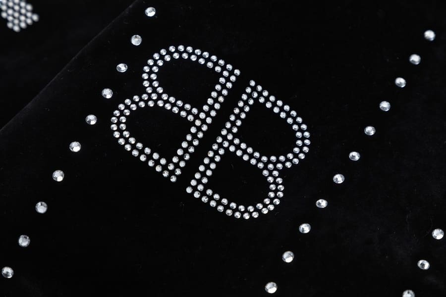 Chamarra Balenciaga Silver Studs Preta