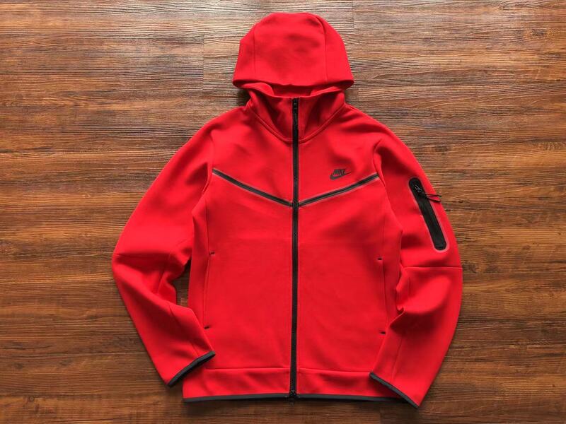 Conjunto Nike Tech Fleece Rojo