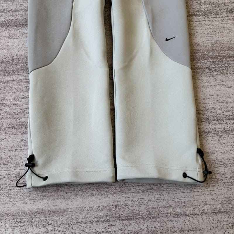 Conjunto Nike Tech Fleece Pro Wear Gris