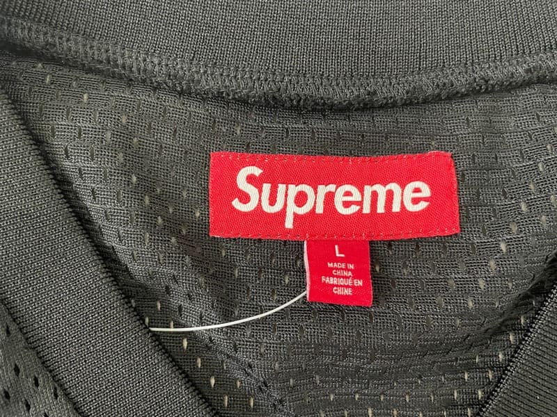 Playera Supreme Spiderweb Football