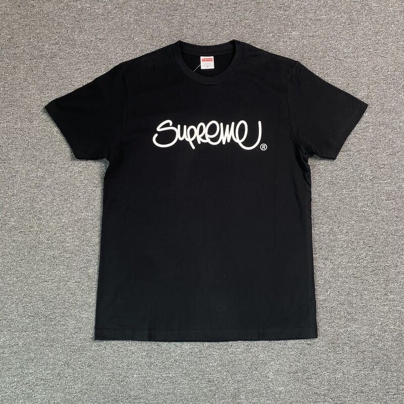 Playera Supreme Handstyle