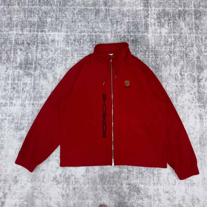 Chamarra Aimé Leon Dore x Porsche Nylon Track Red