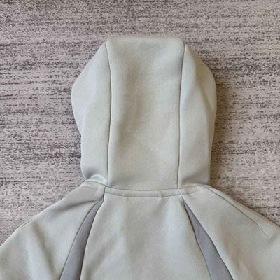 Chamarra Nike Tech Fleece Pro Wear Gris