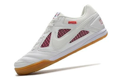 Tachones SB Gato Futsal–Cómodo