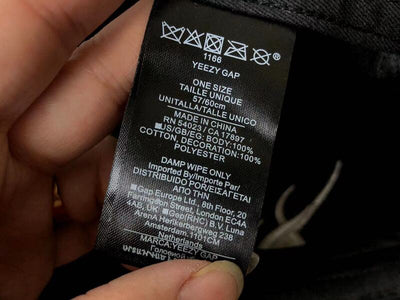 Yeezy x Gap Gorra Flame Black