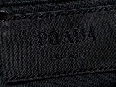 Playera Prada Pocket Logo
