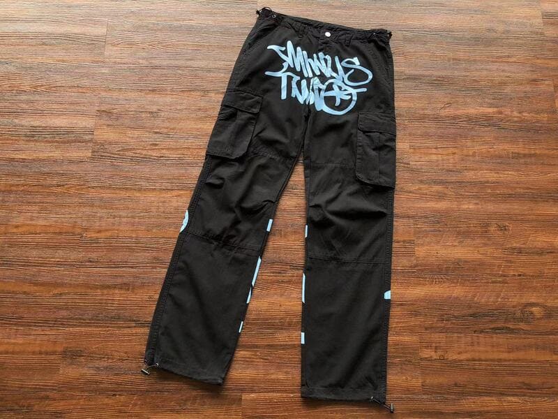 Pantalón Minus Two Cargo Negro/Azul