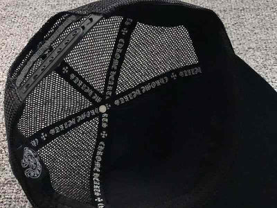 Gorra Chrome Hearts Trucker Cemetery Negro/Rojo