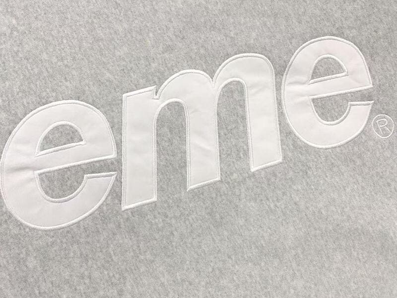 Moletom Supreme Satin Appliqué Gris