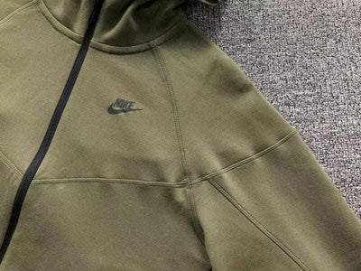 Chamarra Nike Tech Fleece Verde 2023