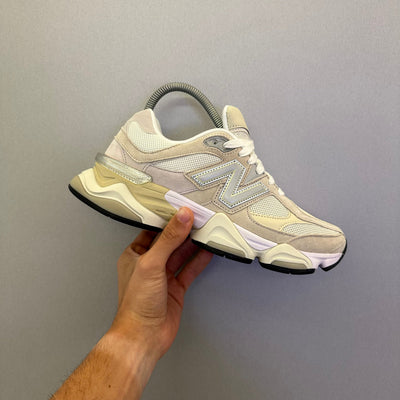 New Balance 9060 Moonbeam Sea Salt